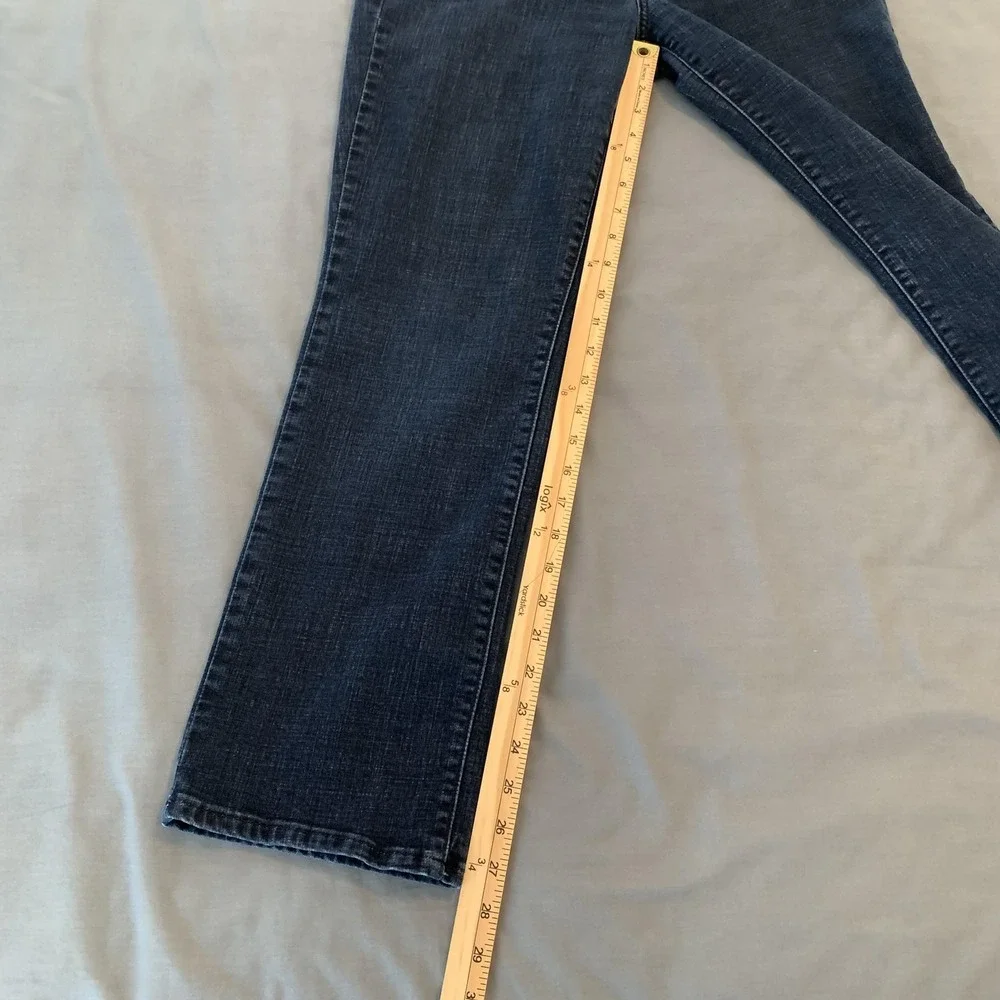 Levis 505 Jeans Womans‎ 30 (31x28) Blue Straight Leg Stretch Denim Mid Rise